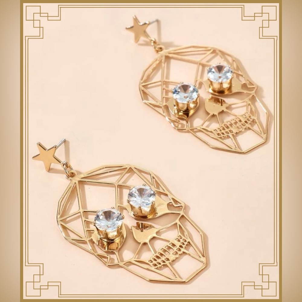 ✿ Large Gold Plated Rhinestone Skull Pierced Earrings - Picture 3 of 5